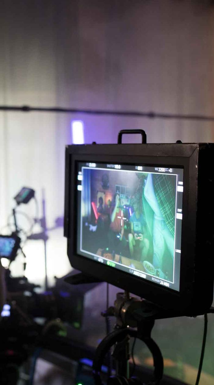 Monitor de realização no set da OLX